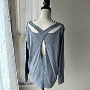 Old Navy Active loop open back detail long sleeve sweater medium grey size L